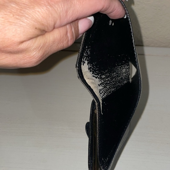 Louis Vuitton Wallet Epi Porte Monnaie Billets Viennois Leather Bifold Wallet 🔥 - Picture 16 of 17